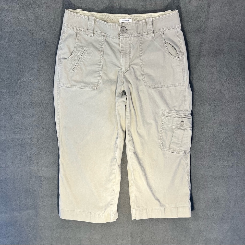 Dockers Capri Pants Ideal Fit Women's Size 8 Khaki Style # 257970006